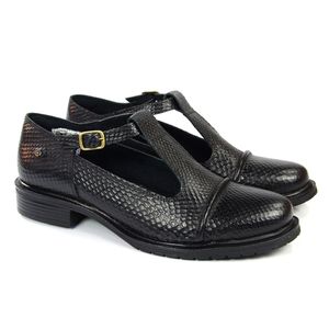 Sapato Kate Couro Preto - KAT043