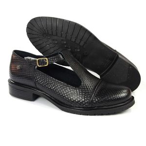 Sapato Kate Couro Preto - KAT043