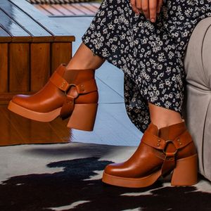 Bota Stuttgart Couro Tan - STU014