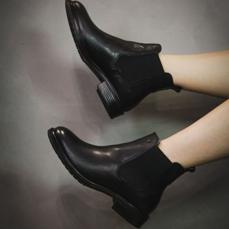 dia024-preto.jpg