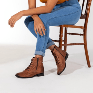 Bota Luna Couro Pinhao - LUN688