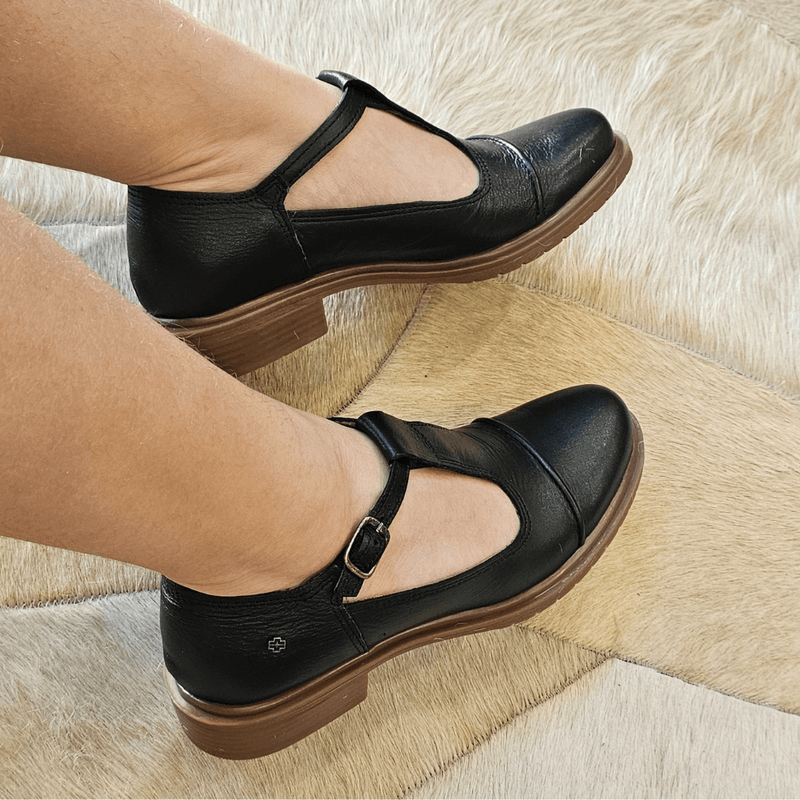 kat012 preto