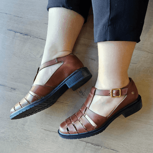 Sapato Kate Couro Pinhao Lustro - KAT052