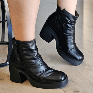 Bota Stuttgart Couro Preto - STU008