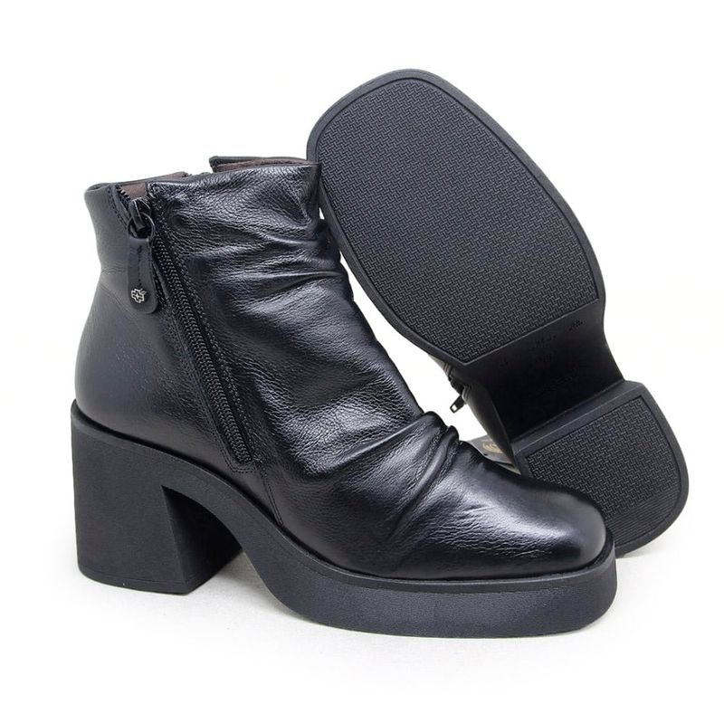 STU008-PRETO--3-.jpg