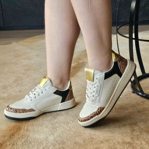 Tenis Livia Tecido Animal Print Bege - LIV002