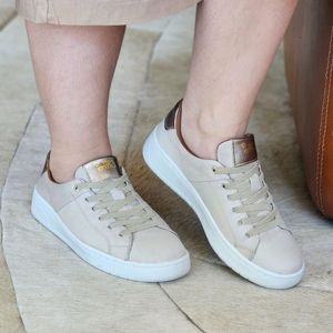 Tenis Sara Couro Off White Metal Prata Velha - SAR002