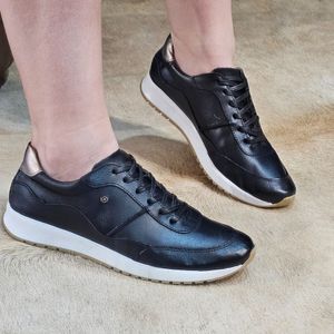 Tenis Tie Couro Preto Metal Prata Velha Lustro - TIE23